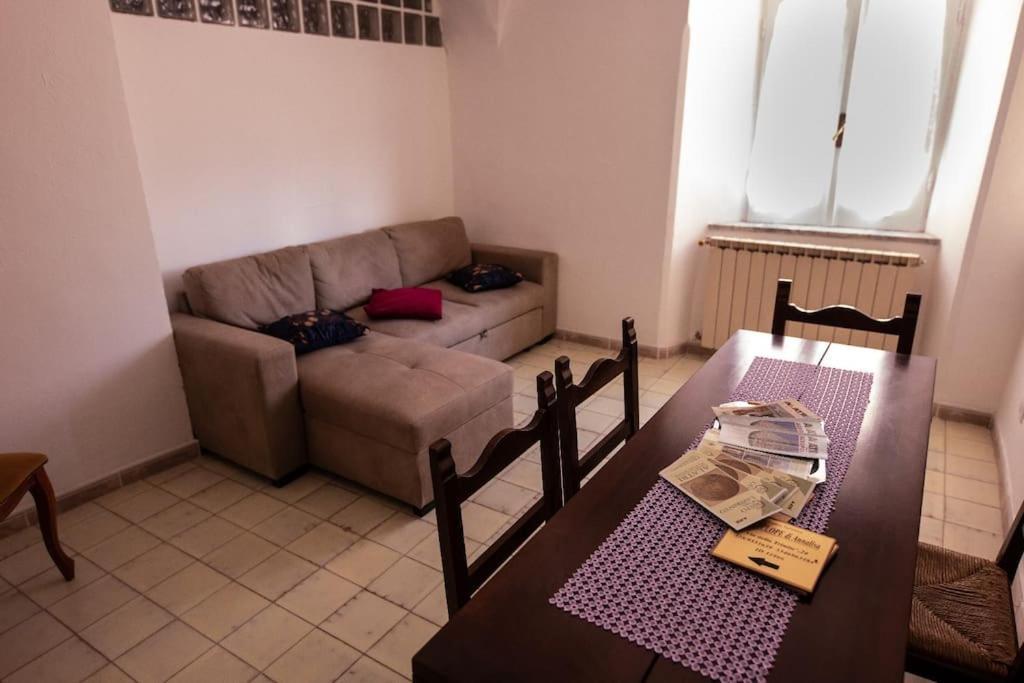 Il Ciclope Di Annalisa Appartement Alatri Buitenkant foto